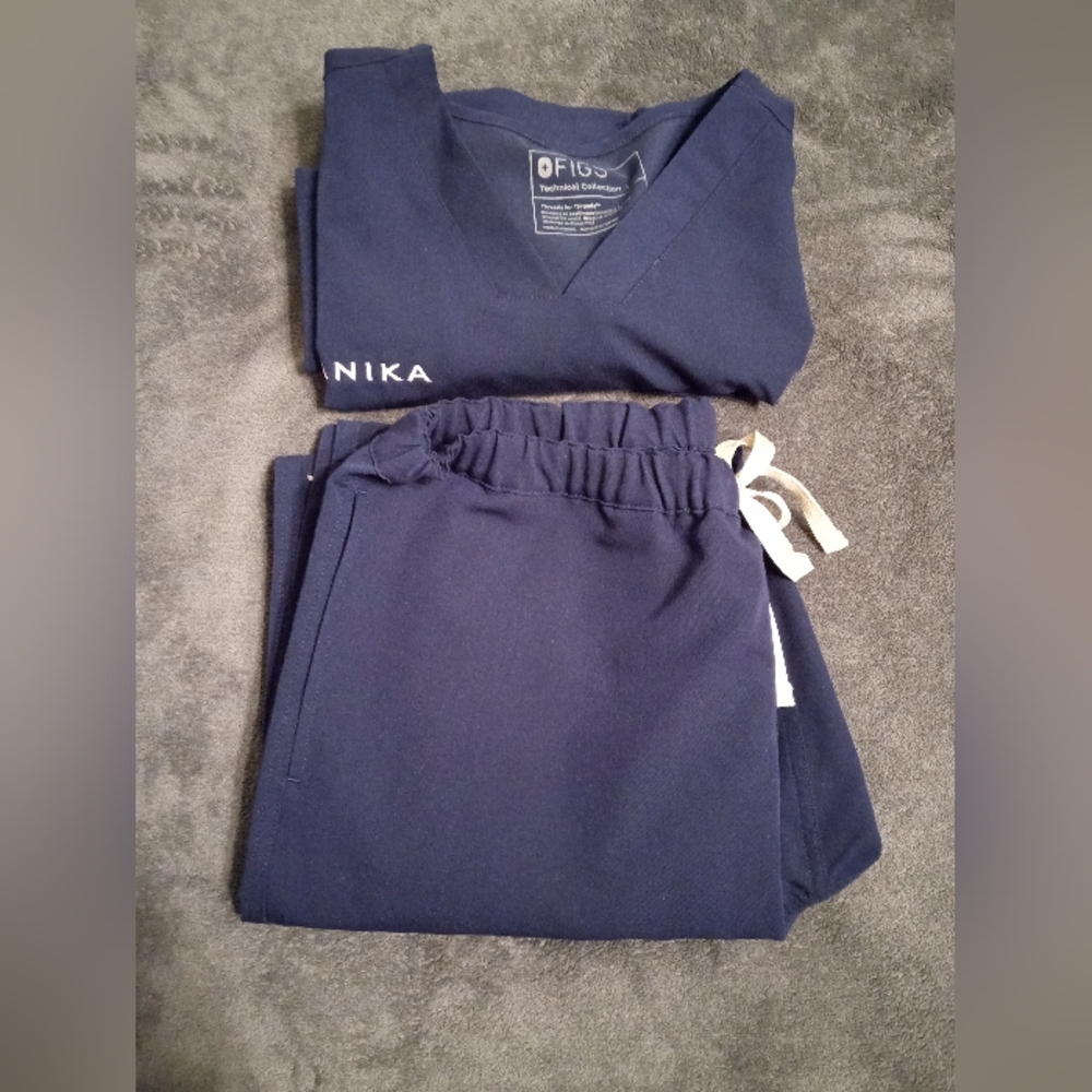 Figs Pisco Basic Scrubs Set
